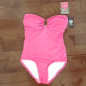 Vince Camino One Piece NWT Size 6